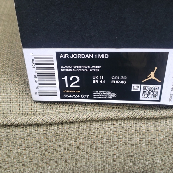 AIR JORDAN 1 MID - Picture 7 of 7